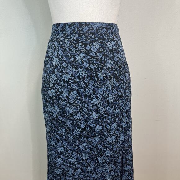 JM Collection Skirt size 16 Blue Black Floral Long A Line Sheer Modest Career - Picture 3 of 10